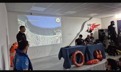 Samsun polisi gençleri tehlikelere karşı bilgilendirdi