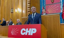 CHP'nin grup toplantısı başladı! Özgür Özel partililere hitap ediyor