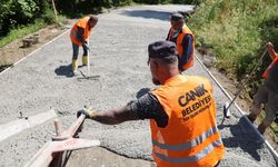Canik'te beton yol mesaisi tam gaz