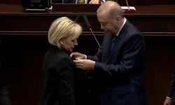 CHP'den istifa eden İstanbul Milletvekili Nimet Özdemir, AK Parti'ye katıldı