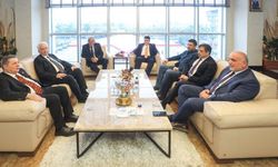 Samsunspor yönetiminden Canik Belediye Başkanı İbrahim Sandıkçı'ya ziyaret