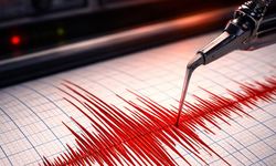 O ilçe beşik gibi! Gece boyunca 62 deprem meydana geldi