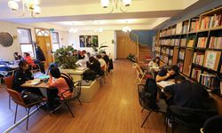 Rasathane Kitap Kafe gençlerin yeni adresi oldu