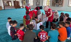 Vezirköprü'de çocukların yüzünü güldüren ziyaret