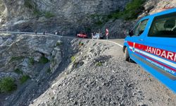 Otomobil uçuruma yuvarlandı! 5 kişi hayatını kaybetti
