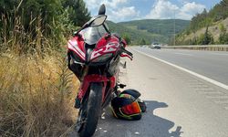 Samsun'da motosiklet tıra çarptı: 2 yaralı