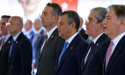 Özgür Özel 'A Takımı'nı belirledi! İşte Yeni Parti'nin MYK'sı