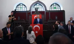 Yeni Parti'de Özgür Özel dönemi resmen başladı