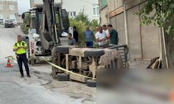 Samsun'da forklift devrildi: 1'i ağır 2 yaralı