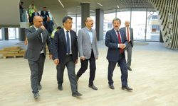 Samsun'da Türkiye'nin dev kütüphanesinde inceleme