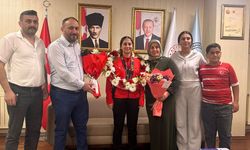 Aysu Arslan’a Samsun’da çiçekli karşılama