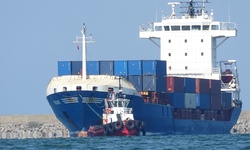 Dronla vurulan Türk gemisi Samsun Limanı'na getirildi