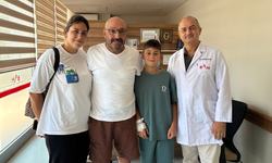 Samsun’da 11 yaşındaki çocuğun böbreğinden çıkan taş şaşırttı