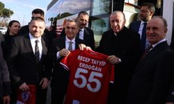 Başkan İhsan Kurnaz'dan çeyrek asır vurgusu: "Türkiye geleceğe hazır"