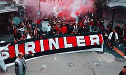 Göztepe maçı öncesi Samsun'da Şirinler'den büyük kortej!