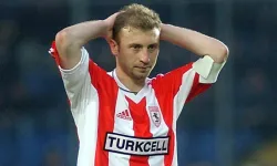 30 golle zirveye çıktı, Samsunspor'dan bir Serkan Aykut geçti