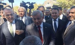 Eski Başbakan Ahmet Davutoğlu şüpheli sıfatıyla adliyede