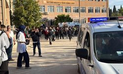 Manisa’da lise önünde silahlı saldırı: 8 kişi yaralandı, şüpheli yakalandı