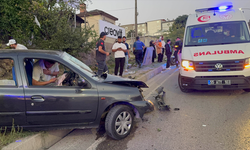 Samsun’da kontrolden çıkan otomobil konteynere çarptı