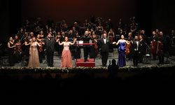 Samsun'da sanat dolu gece: Gala Konseri ilgi gördü