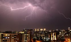 Samsun'da gök gürültülü sağanak etkili oldu!