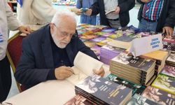İhsan Süreyya Sırma Samsun'da okurlarıyla buluştu