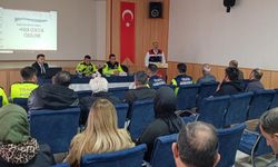 Ladik’te okul servis şoförlerine trafik güvenliği eğitimi