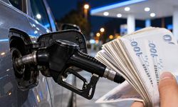 Akaryakıtta gece yarısı tabela değişiyor! Motorine zam, benzine indirim