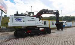 Canik Belediyesinin araç filosuna yeni ekskavatör katıldı