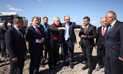 Dr. Mehmet Muş, Bafra'da sahil erozyonuna karşı yürütülen projeyi takipte