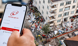 İstanbul'daki bina çökünce milyonlar e-Devlet'e akın etti!