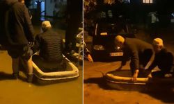 Namaza yürüyerek gittiler, evlerine kayıkla döndüler