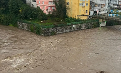 Samsun’da sağanak sonrası kritik yükseliş! Terme Çayı kabardı