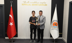 Samsunlu şampiyon Kerem Yiğit’ten Başkan Halit Doğan’a ziyaret