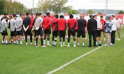 Samsunspor - Trabzonspor maçı öncesi Onuachu detayı