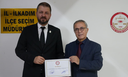 Samsun'un yeni Baro Başkanı Kutluhan Gökçe mazbatasını aldı