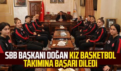 Samsun Büyükşehir Belediye Başkanı Halit Doğan kız basketbol takımına başarı diledi
