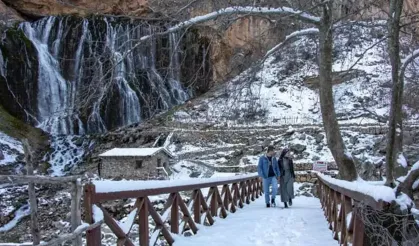 Salıpazarı Şelaleleri Kışın Buz Tutarken