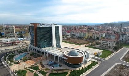 Tekkeköy İlçesi Rehberi: Sanayi, Tarih ve Doğal Alanlar