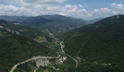 Asarcık’ta Dağların Koruduğu Yaşam
