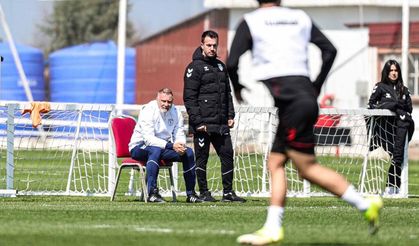 Samsunspor Teknik Direktörü Thorsten Fink pür dikkat!