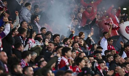 Samsunspor taraftarından yönetime kombine teşekkürü