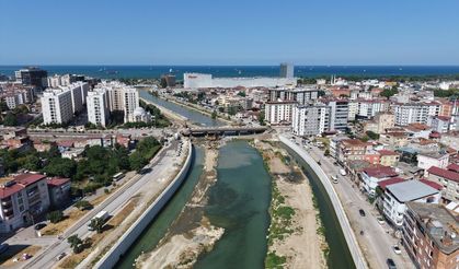 Samsun'da 100. Yıl Köprüsü trafiğe kapatıldı