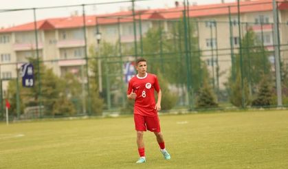 Dededağı FK'dan orta sahaya Berk Özdemir takviyesi