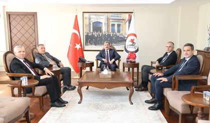 Samsunspor'dan sezon öncesi Vali Orhan Tavlı'ya ziyaret