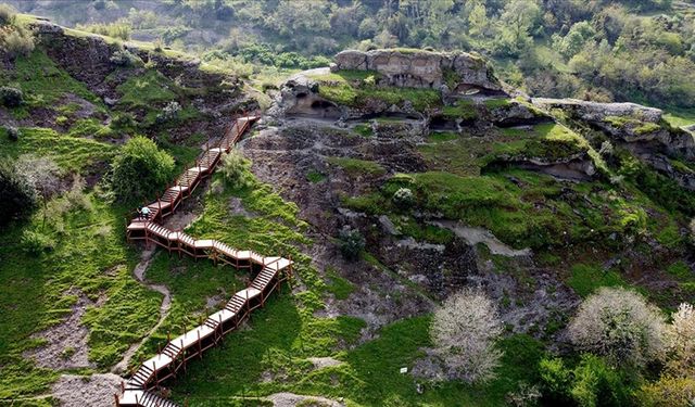 Tekkeköy Mağaraları Gezi Rehberi