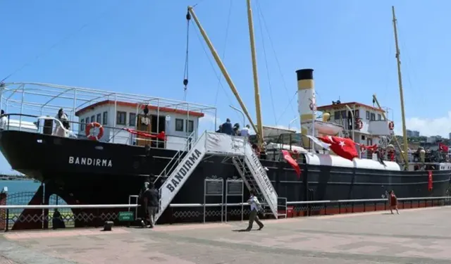 Bandırma Vapuru ve Saathane ile Samsun Şehir Kültürü