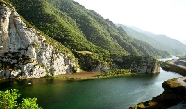 Bafra’nın Doğal Güzellikleri ve Keşif Rotaları