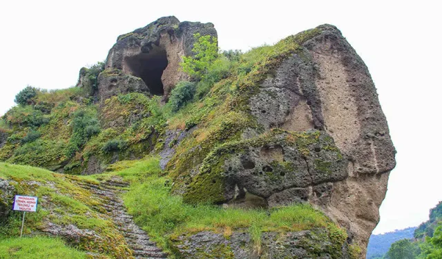 Tekkeköy’de Tarih Öncesi Yaşamın Günümüze Bıraktığı İzler