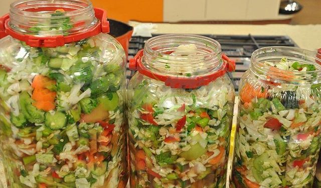 Samsun Mutfağında Ev Yapımı Turşuların Geleneksel Önemi